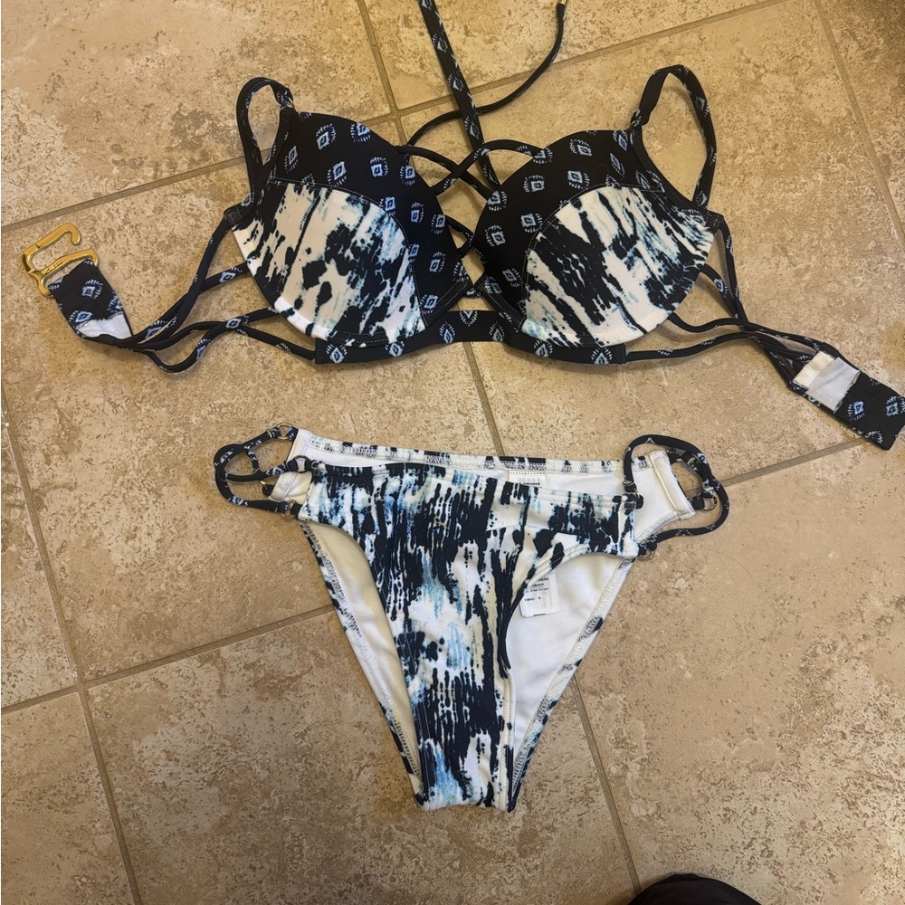 A&F Bikini NWOT